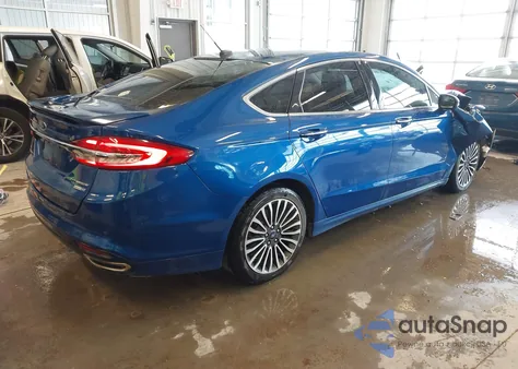 2018 Ford Fusion Titanium z USA, uszkodzony, nr VIN 3FA6P0D94JR247656